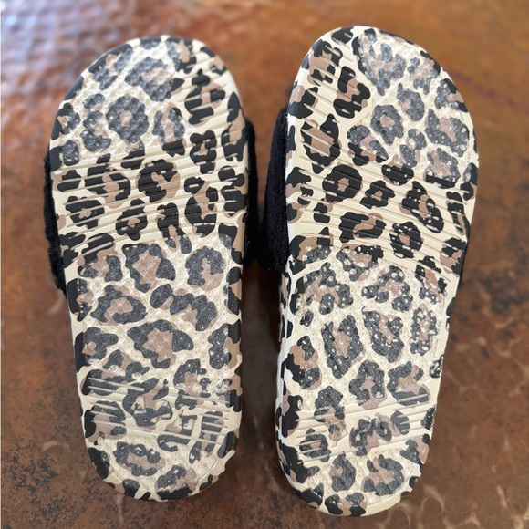 APL Shearling Slide Sandal/Slippers - Picture 4 of 5